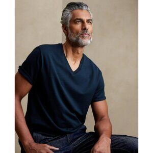 Banana Republic AUTHENTIC SUPIMA® V-NECK T-SHIRT Size XL